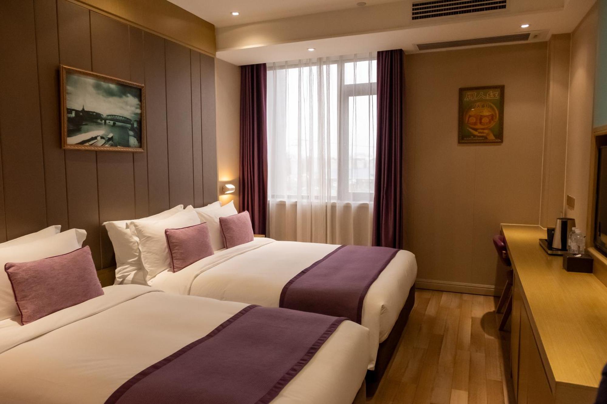 Shanghai-Deco Hotel-Free Shuttle Bus To Pudong Airport And Disneyland Exteriör bild