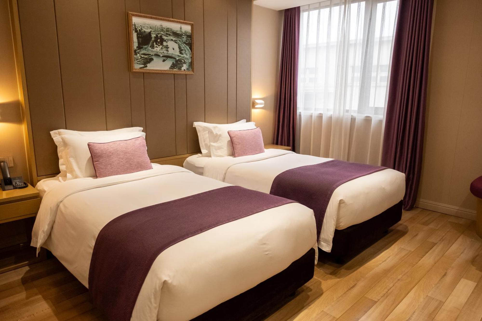 Shanghai-Deco Hotel-Free Shuttle Bus To Pudong Airport And Disneyland Exteriör bild