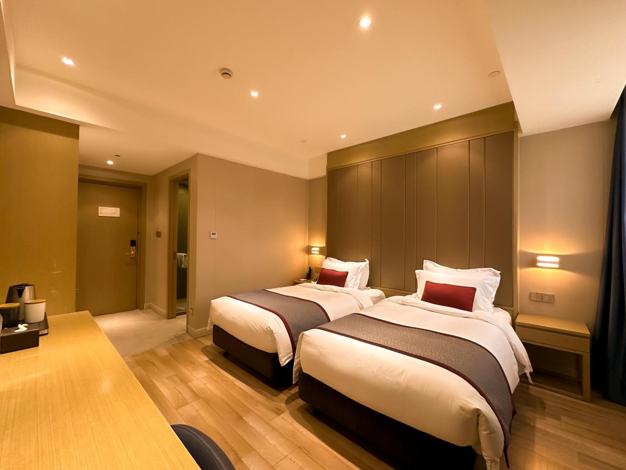 Shanghai-Deco Hotel-Free Shuttle Bus To Pudong Airport And Disneyland Exteriör bild