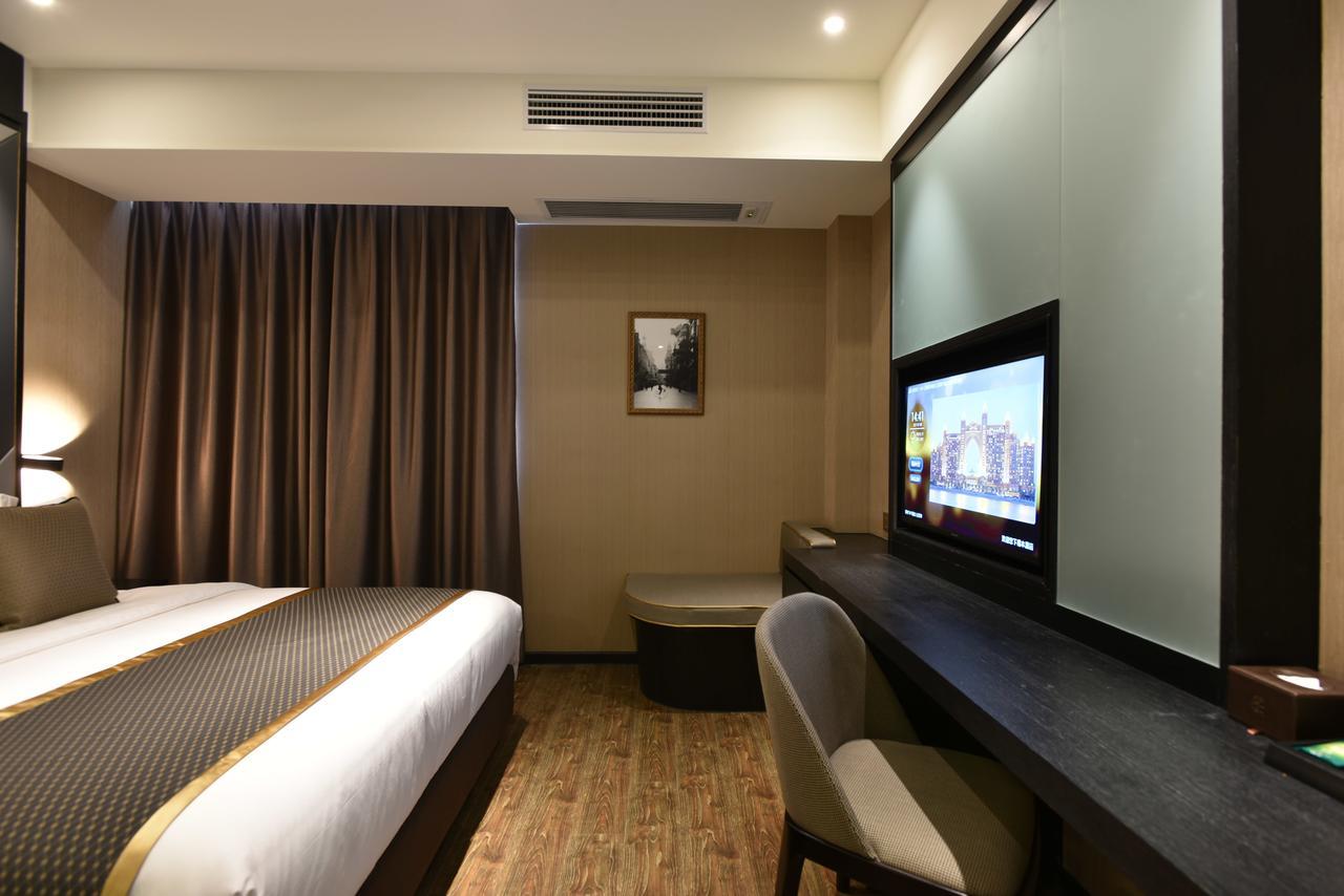 Shanghai-Deco Hotel-Free Shuttle Bus To Pudong Airport And Disneyland Exteriör bild